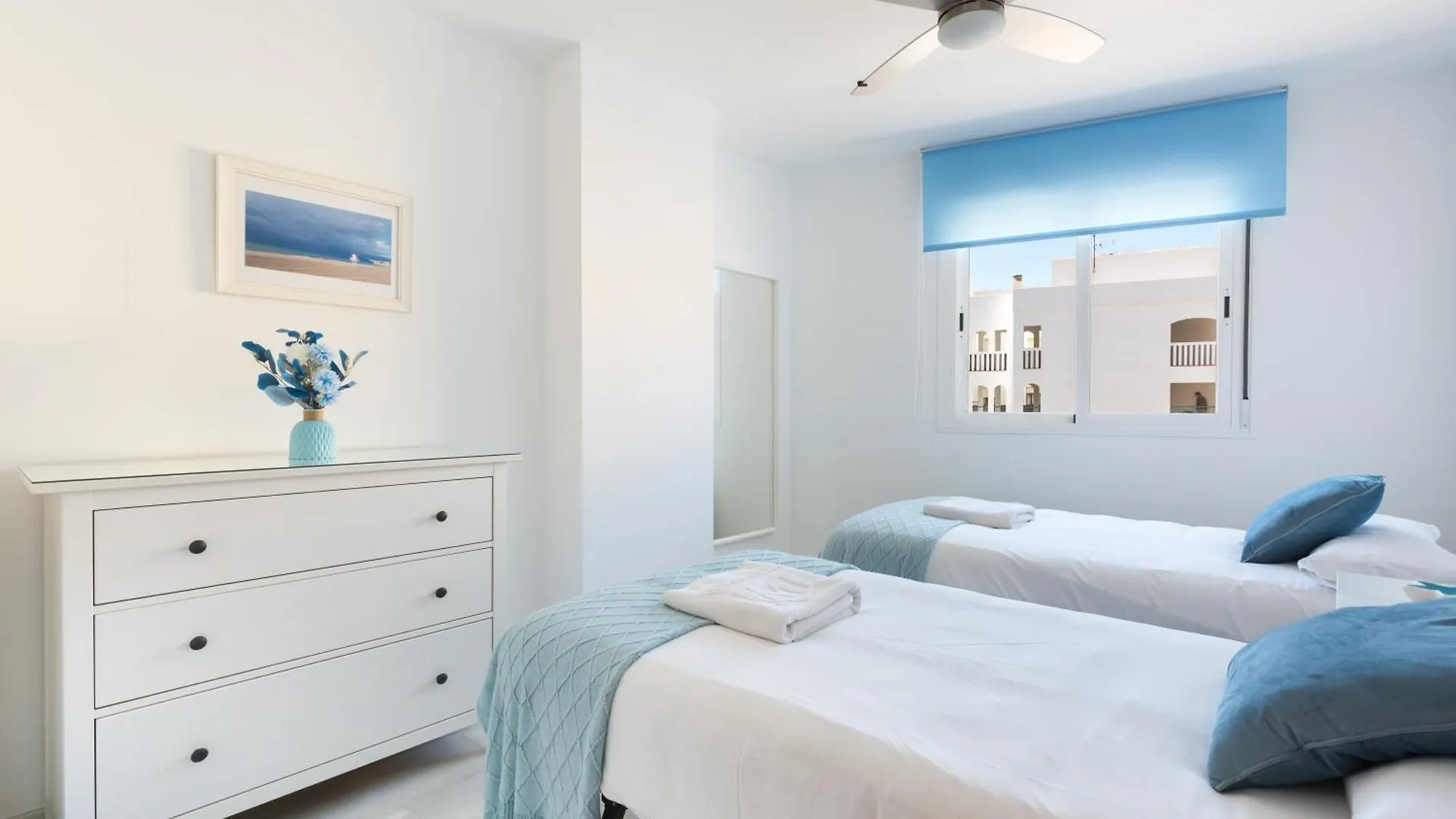 Wintowinrentals Seaside Apartment In トレ・デ・ベナガルボン
